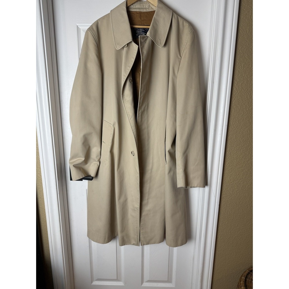 Vintage Burberrys vintage beige tan single-breasted trench-style overcoat